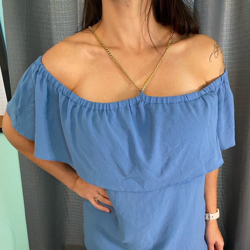 MICHEAL KORS periwinkle blue off the shoulder chain neck top